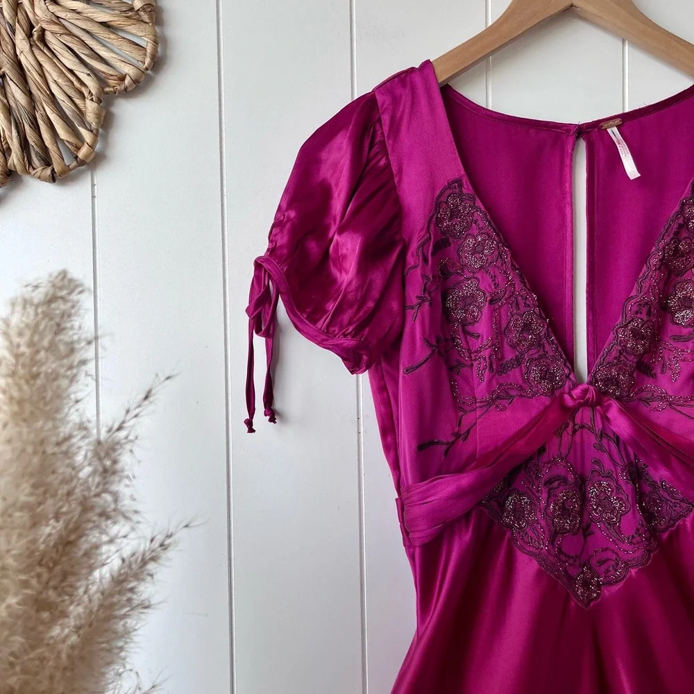 SOLD -D- Free People dress maxi satiny floral embroidered spring cocktail summer - Picture 5 of 6